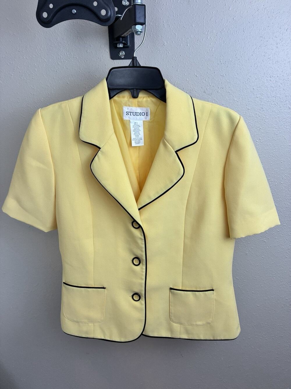 Studio I Yellow Short Sleeve Blazer Jacket 8 Boxy Cropped Y2K Clueless Preppy
